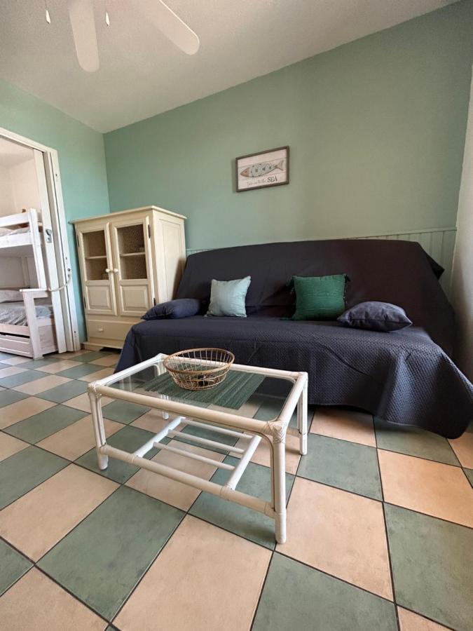 Studio Vue Mer Situe A Cote De La Plage Quartier Des Quilles Sete Bagian luar foto
